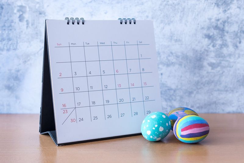 Zile libere aprilie 2023. Vezi câte zile libere primesc angajații din România de Paște