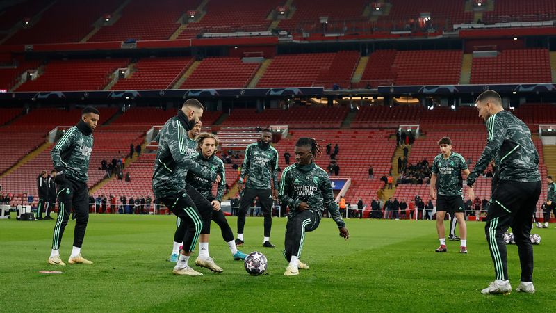 Liverpool - Real Madrid, în optimile Champions League. Echipele probabile şi cele mai interesante cote la pariuri