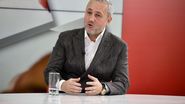 Scandal imens între Mihai Stoica şi Rotaru E stupid! Oare pe Facebook mă lasă Patronul Craiovei l-a reclamat pe comisii