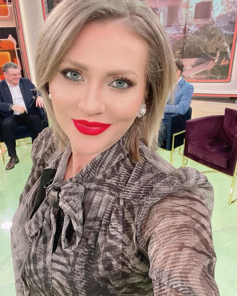 Mirela Vaida operatii estetice, Mirela Vaida sot, Mirela Vaida prezentatoare tv