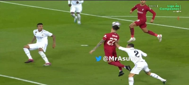 Darwin Nunez, împins în careu de Dani Carvajal Istvan Kovacs, pus la zid după Liverpool - Real Madrid: "E penalty clar!"