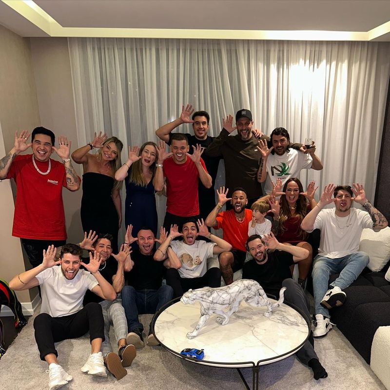 Neymar a participat la un turneu de poker a doua zi după &icirc;nfr&icirc;ngerea lui PSG (0-1) cu Bayern Munchen &icirc;n Champions League