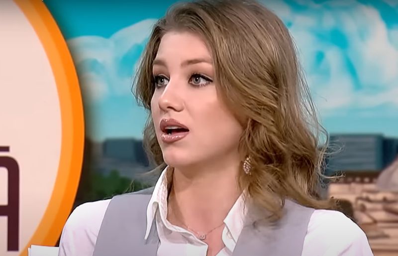 Valentin Sanfira și Codruța, Valentin Sanfira și Codruța copil, Valentin Sanfira și Codruța sarcina