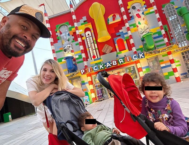 Andreea Ibacka și familia sa