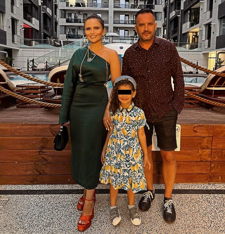 Cristina Șișcanu și familia sa