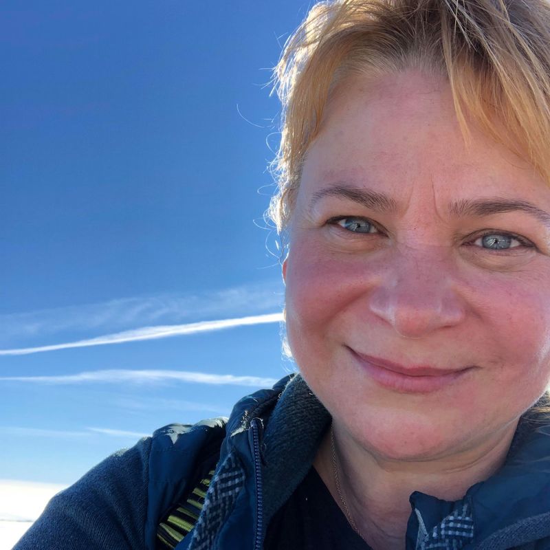 Biografie Anca Sigartău. V&acirc;rstă, studii, carieră, familie