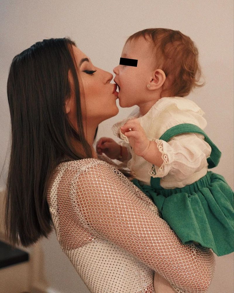 nicole cherry mama, nicole cherry anastasia, fiica lui nicole cherry