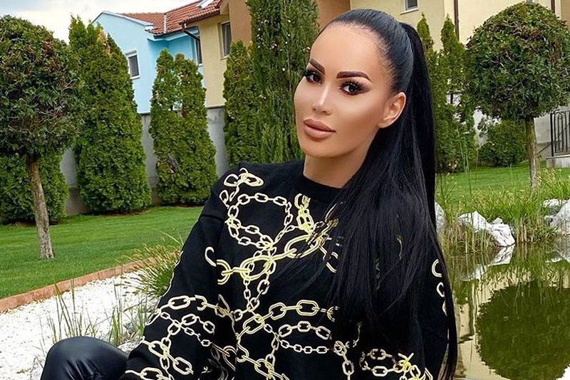 bianca pop, vedetă, fosta ispită, sarcină, mamă