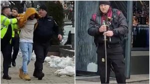 Un bărbat din Târgu-Neamț a băgat spaima în localnici! Omul a mers la păcănele înarmat cu o sabie de 1 metru