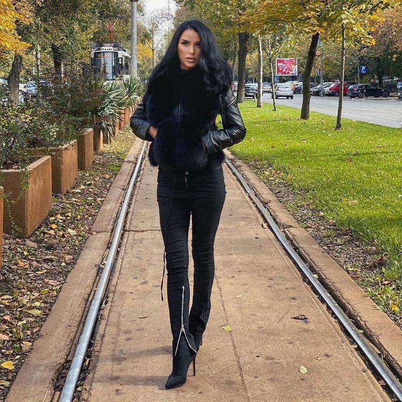 daniela crudu, fosta asistentă tv, sarcină, operație estetică, vedetă