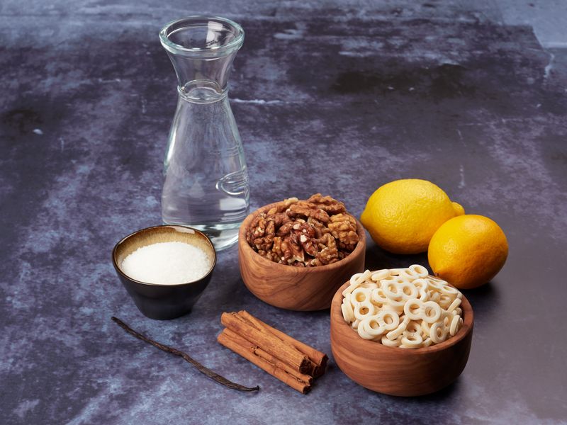 Rețetă de mucenici cu nucă și lămâie