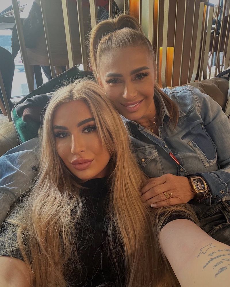 Anamaria Prodan și fiica sa, Sarah Dumitrescu