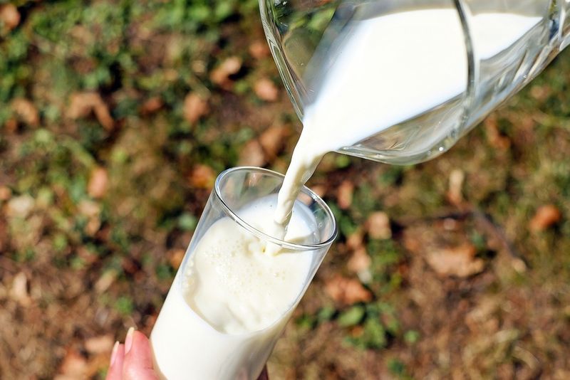 3 rețete de lapte vegetal pe care le poți pregăti foarte rapid