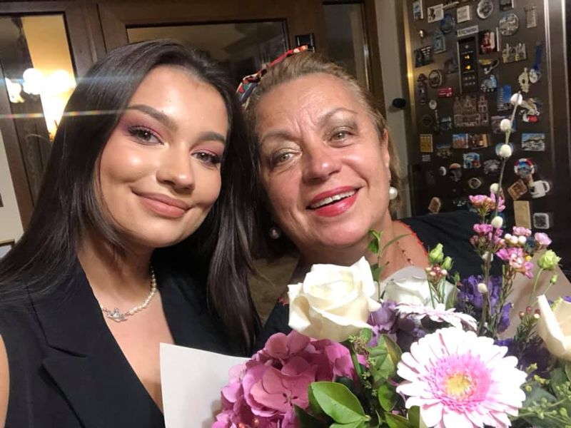 Cine este Adriana Trandafir. Biografie: Vârstă, studii, carieră, familie