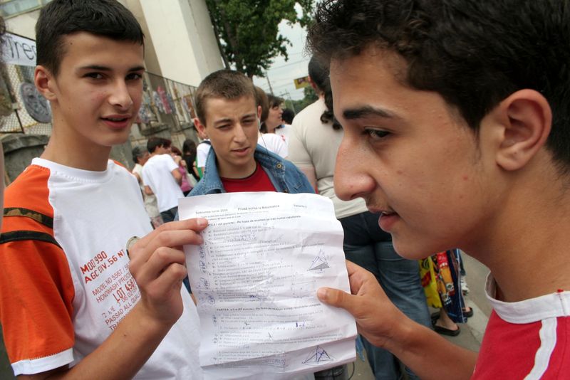 Subiecte Matematică simulare Evaluarea Națională 2023. Vezi ce subiecte au avut de rezolvat elevii claselor a VIII-a