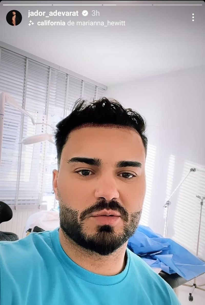 jador, artist, fani, medic, rețele de socializare