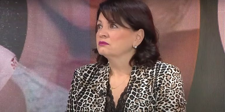 Gina Matache liceu, Gina Matache a rabufnit, Gina Matache nepoata, Gina Matache oana matache