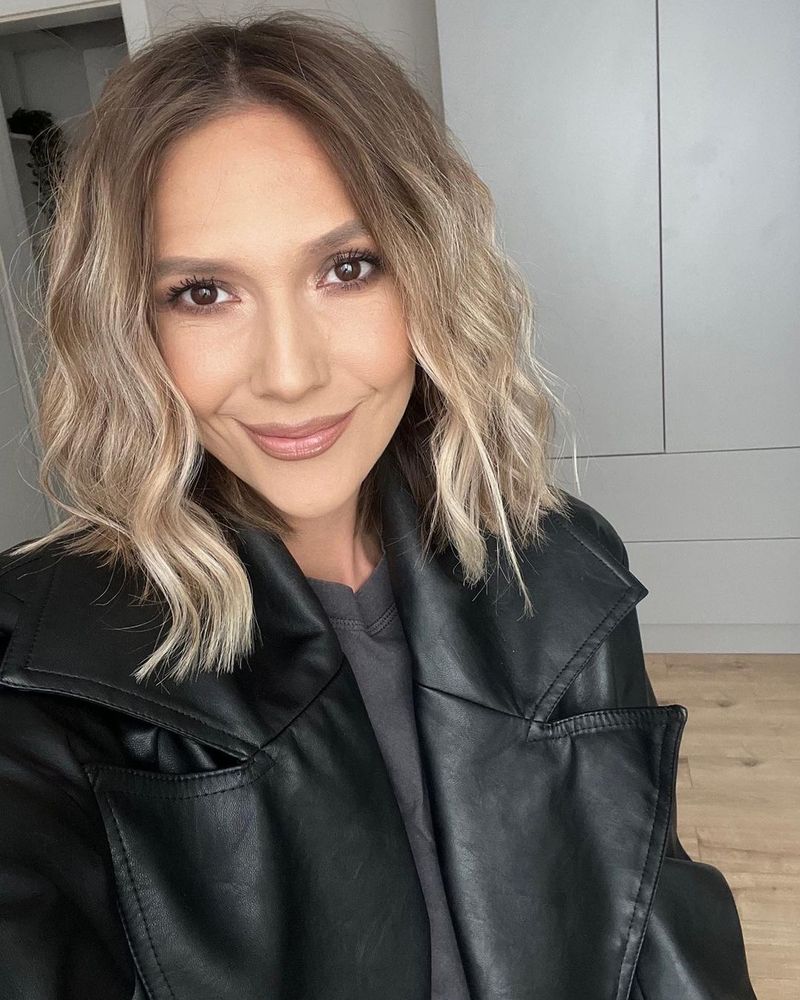  Adela Popescu revenire la TV