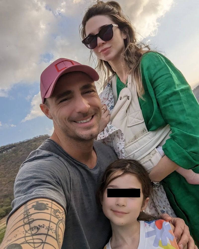 Vladimir Drăghia și familia sa