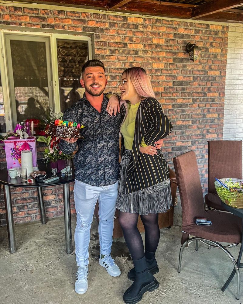 Sabrina și Perneș s-au &icirc;mpăcat