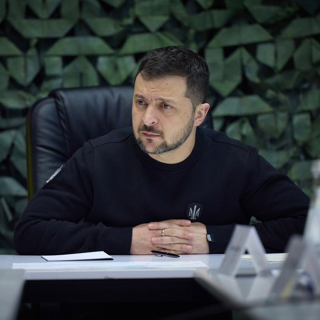 Avionul lui Volodimir Zelenski, în pericol din cauza unei drone în timpul decolării din Moldova. Ce spune premierul Norvegiei