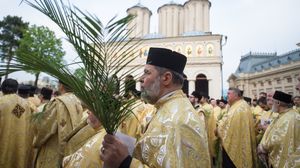 Calendar Ortodox, Duminică, 9 aprilie 2023. Intrarea Domnului în Ierusalim. Sărbătoare cu cruce roșie