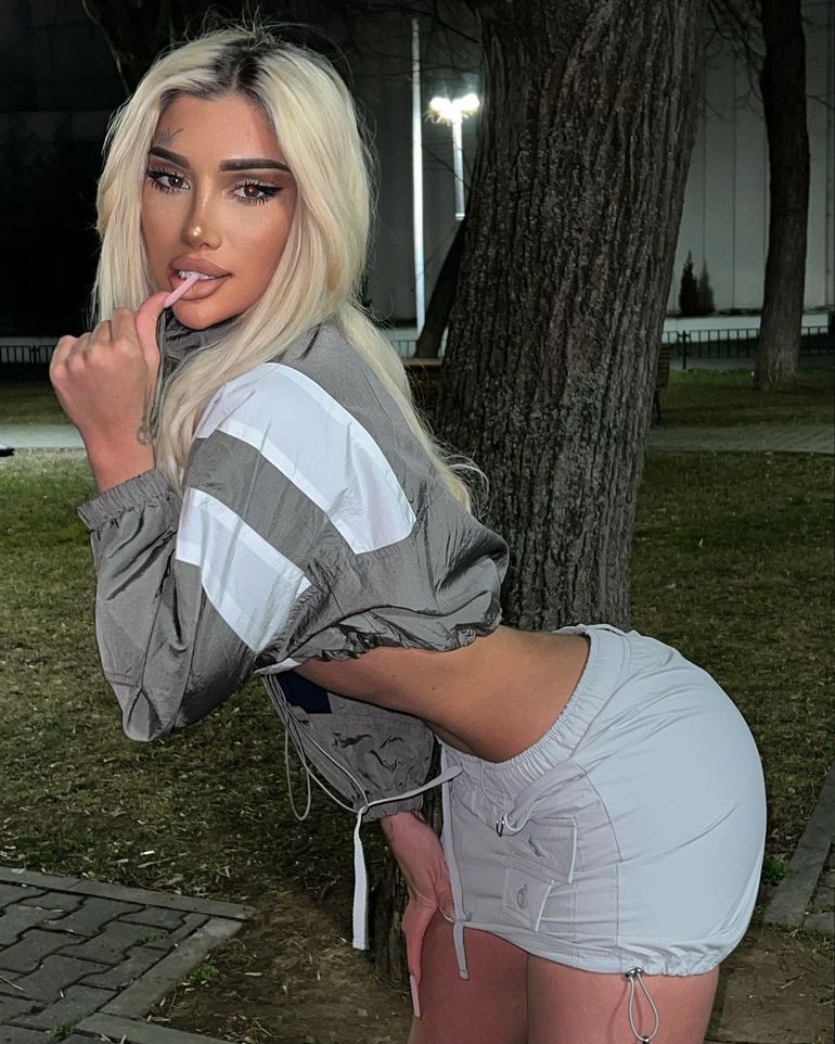 Bia Khalifa Bia Khalifa