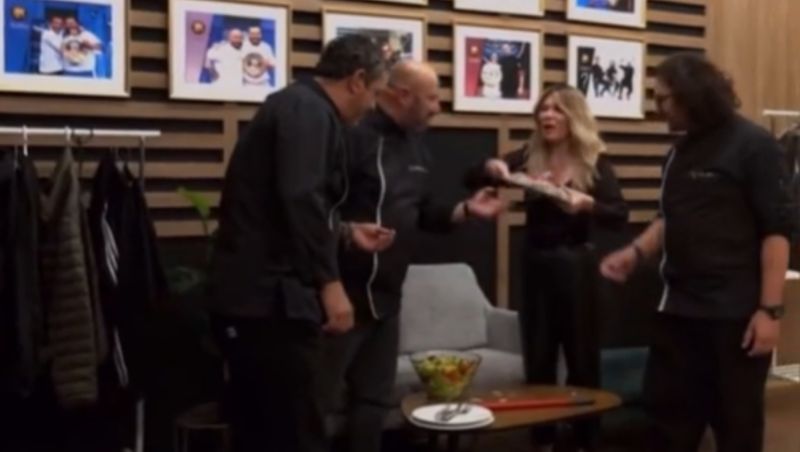 Gina Pistol, Chefi la cuțite 