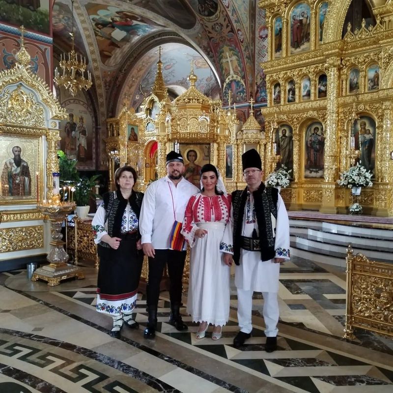 Adriana Bahmuțeanu și George Restivan 