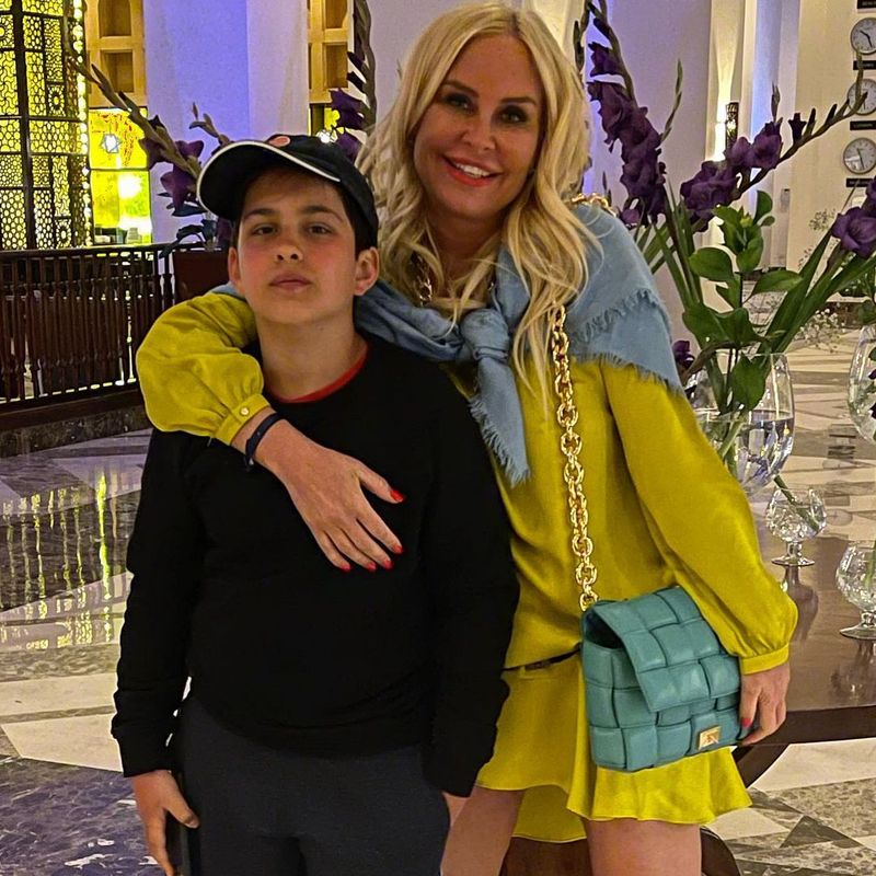 Vica Blochina și fiul său, Edan