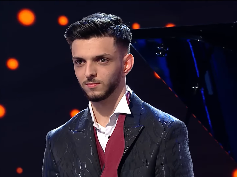 Cine este Albert Gugulan, finalistul de la Rom&acirc;nii au Talent 2023. Finalistul are o șansă la marele premiu