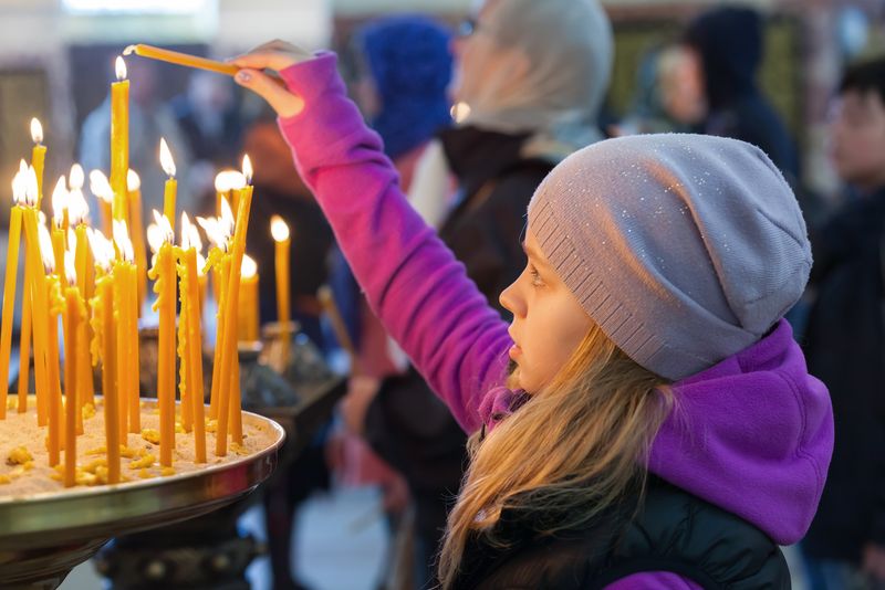 Calendar Ortodox Duminică, 14 mai 2023. Sărbătoare cu cruce roșie pentru creștini Calendar Ortodox Duminică, 14 mai 2023. Sărbătoare cu cruce roșie pentru creștini