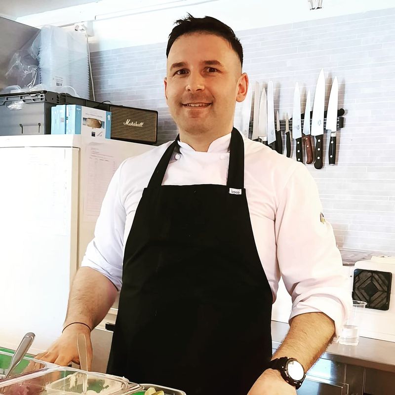 Cine sunt concurenții noi de la Chefi la Cuțite 2023. Florin Dumitrescu a refăcut echipele din sezonul 11