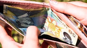 Vouchere Sociale 2023 Cine NU mai beneficiază de cei 250 de lei de la stat