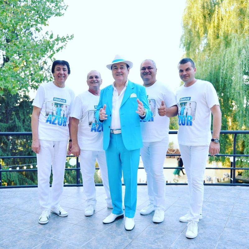 Nelu Vlad, solistul trupei Azur