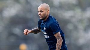 Dani Alves rupe tăcerea după ce a fost arestat pentru agresiune sexuală!
