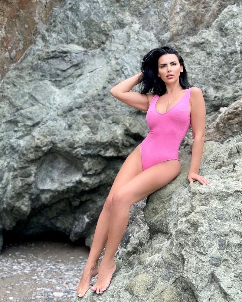 lavinia pirva