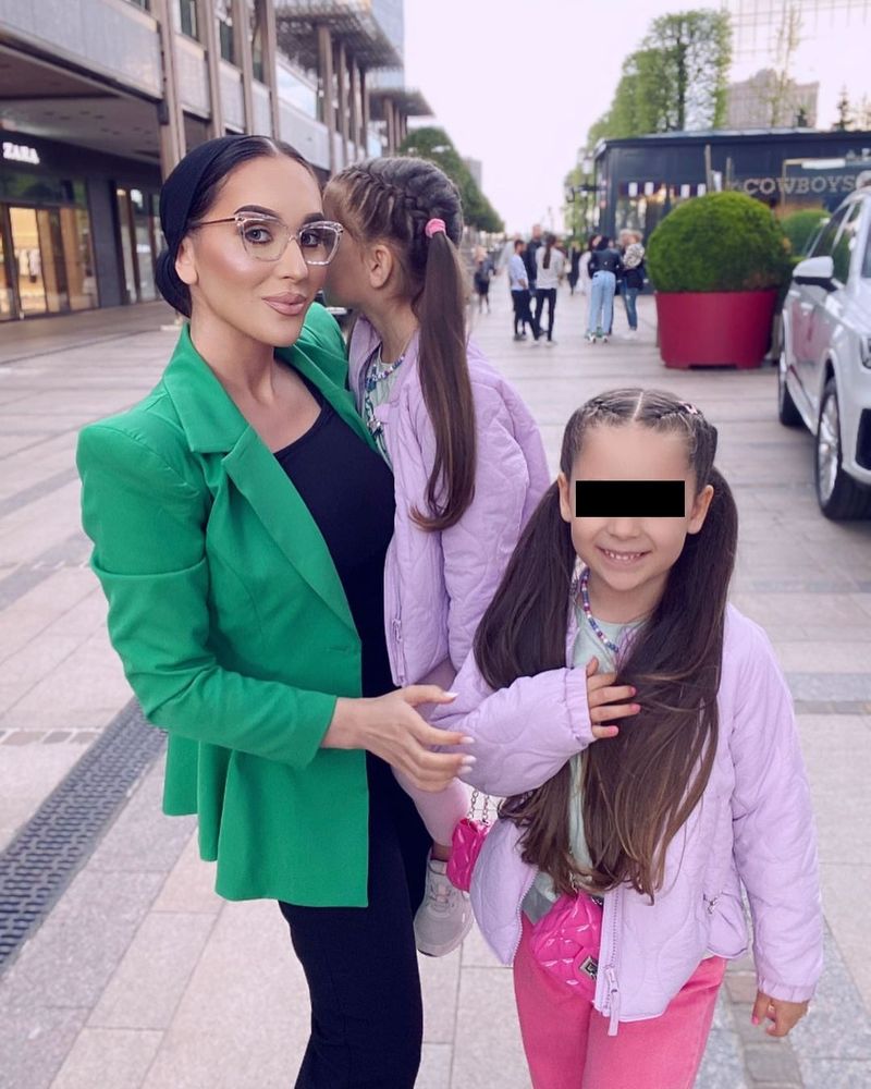 dana roba si fetitele ei