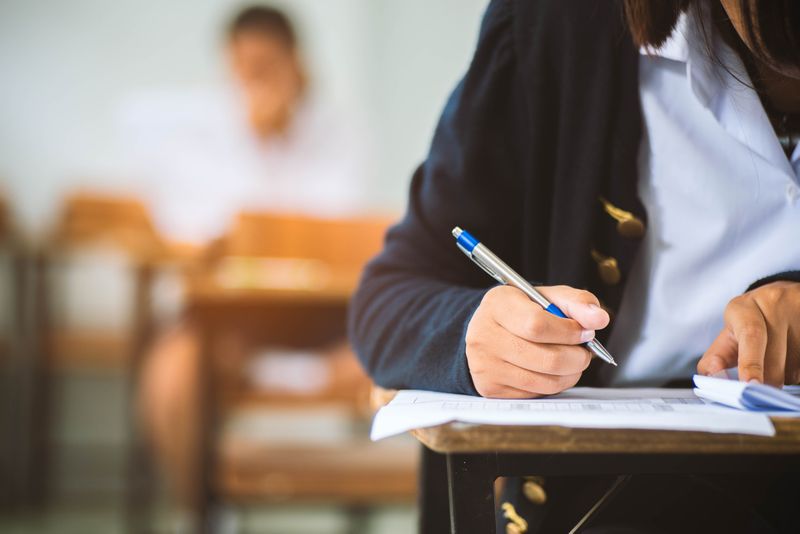 BAC sesiunea de toamnă 2023 C&acirc;nd se fac &icirc;nscrierile pentru a doua sesiune de Bacalaureat