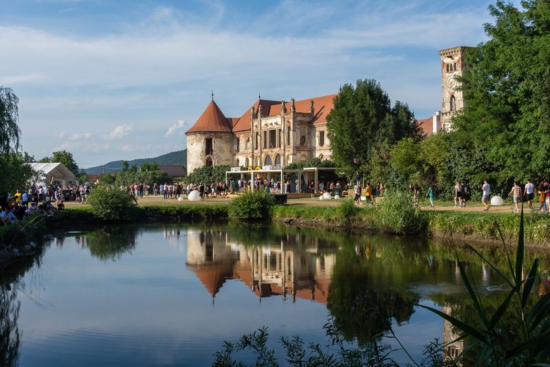 Când are loc Electric Castle 2023. Vezi unde se ține cel mai electrizant festival al verii