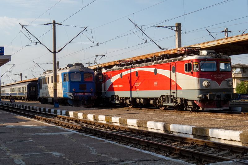 Ce preț are un bilet de tren până la mare în 2023. CFR Călători a suplimentat numărul vagoanelor pe perioada verii