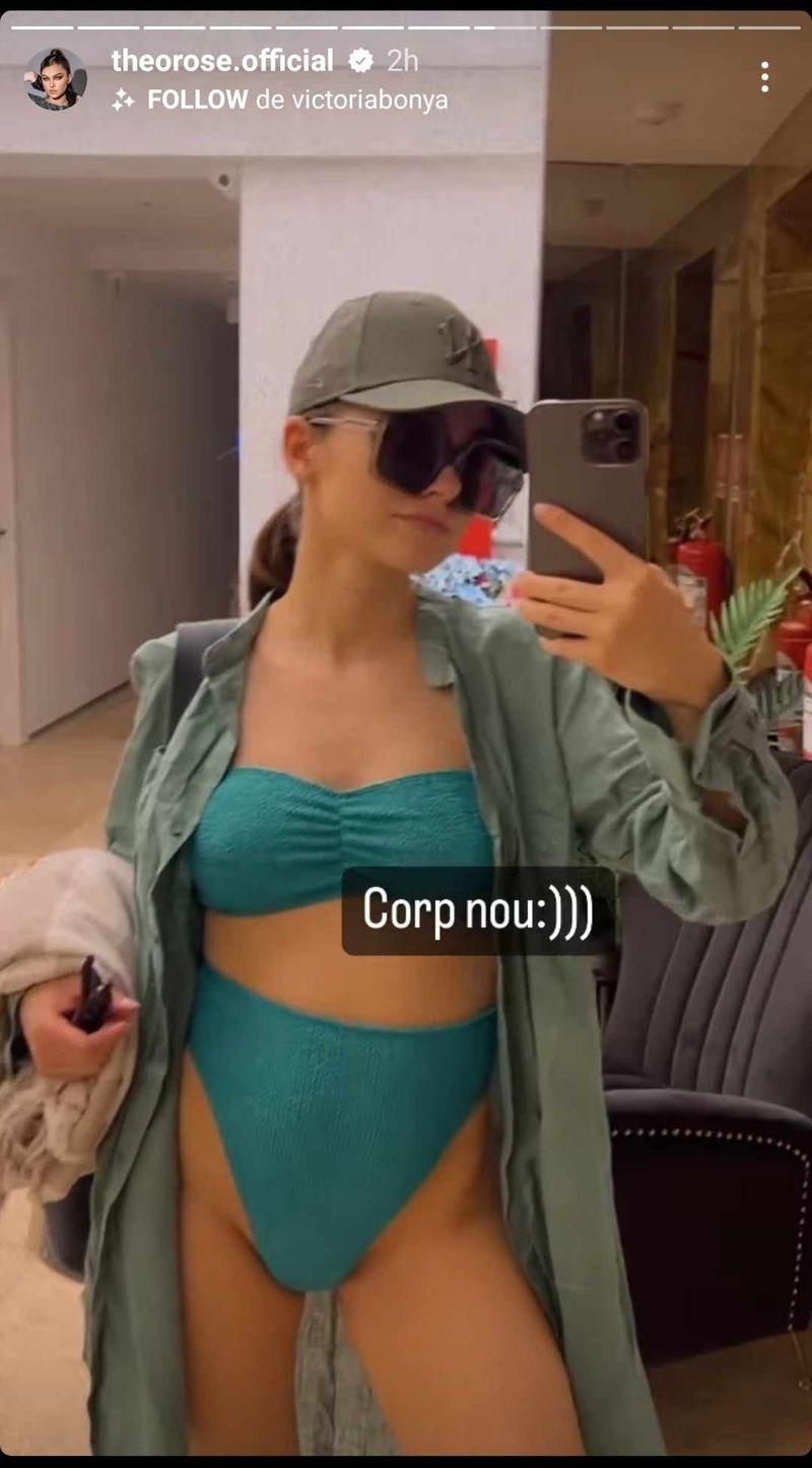  Theo Rose s-a pozat &icirc;n costum de baie, la scurt timp după ce a născut