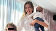 Emily Burghelea și cei doi copii ai ei, Amedea și Damian