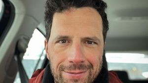 Adrian Nartea și-a făcut o schimbare de look