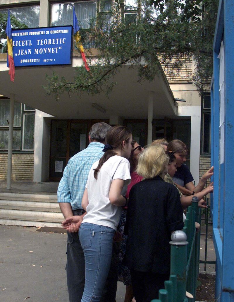 Admitere liceu 2023. Ce documente sunt necesare pentru înscrierea la liceu