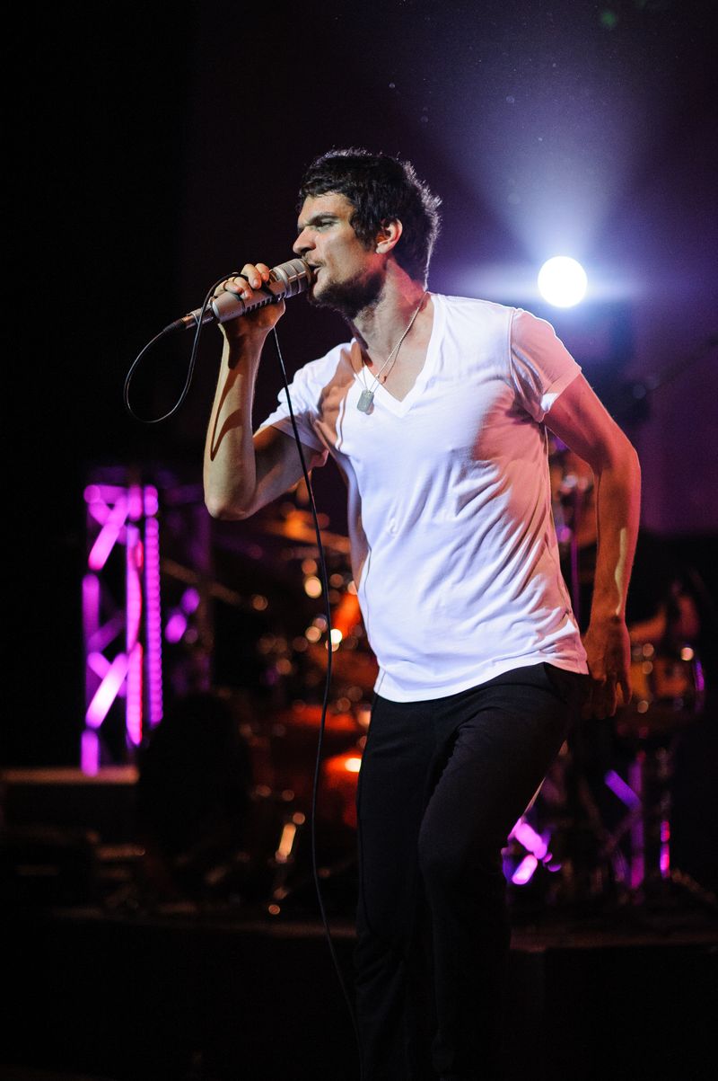 Cine este Tudor Chirilă. Biografie vârstă, studii, carieră, familie. „Mi-aș încuraja copiii către artă, pentru că ea te eliberează” Cine este Tudor Chirilă. Biografie vârstă, studii, carieră, familie. „Mi-aș încuraja copiii către artă, pentru că ea te eliberează”