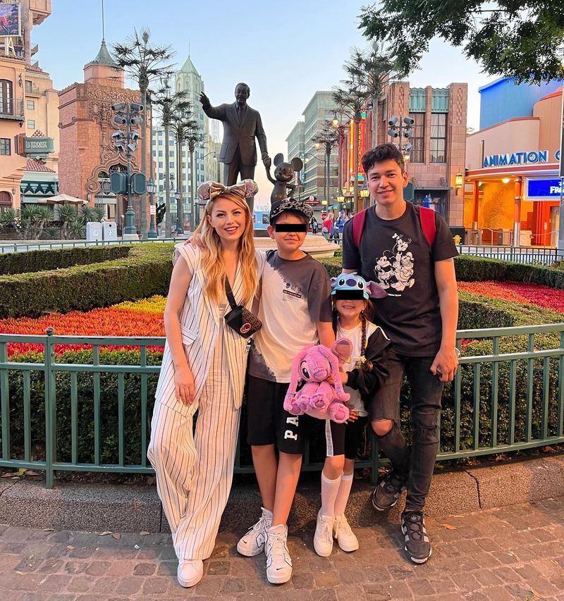 Elena Gheorghe își sărbătorește ziua de neștere. Biografie: vârstă, studii, familie