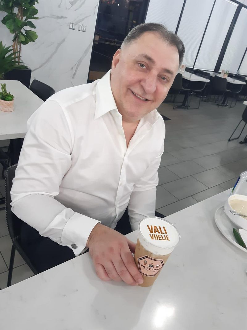 Vali Vijelie și-a investit banii în imobiliare