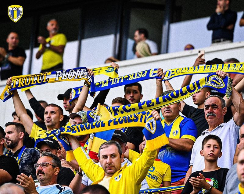 Suporterii FC Petrolul Ploiești Suporterii FC Petrolul Ploiești