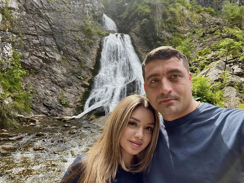 George Simion, Ilinca Munteanu, George Simion și soția, George Siomion vacanta